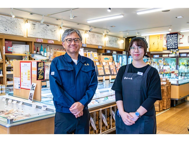 若手が判断に迷うようなことがあれば、中堅・ベテランがしっかりサポート。周囲が脇を固めることで、若手が過度なプレッシャーを感じることなく、思い切ったチャレンジができる体制を整えています。