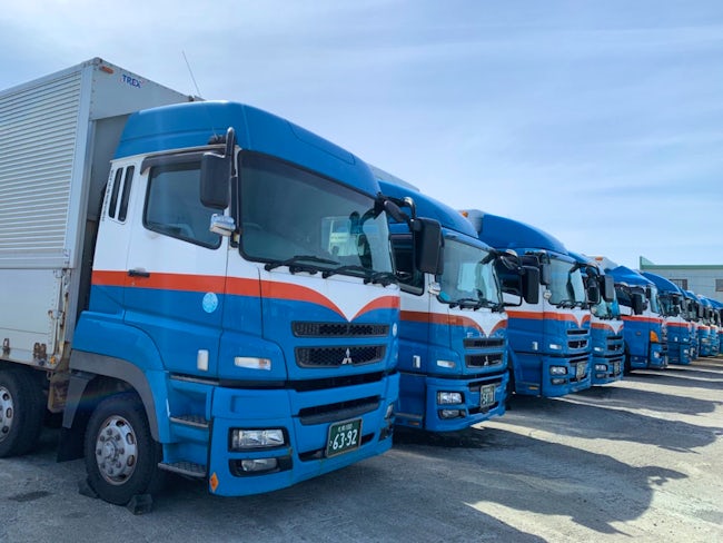 基本的に東北便・関東便が中心。関西圏等更に遠くまでの運転はありません。運転距離も、道内で例えると札幌-釧路間程度。積みおろしは4泊の間で4回と、道内便より少ないのも「体力作業が少なくて良い」と好評です!