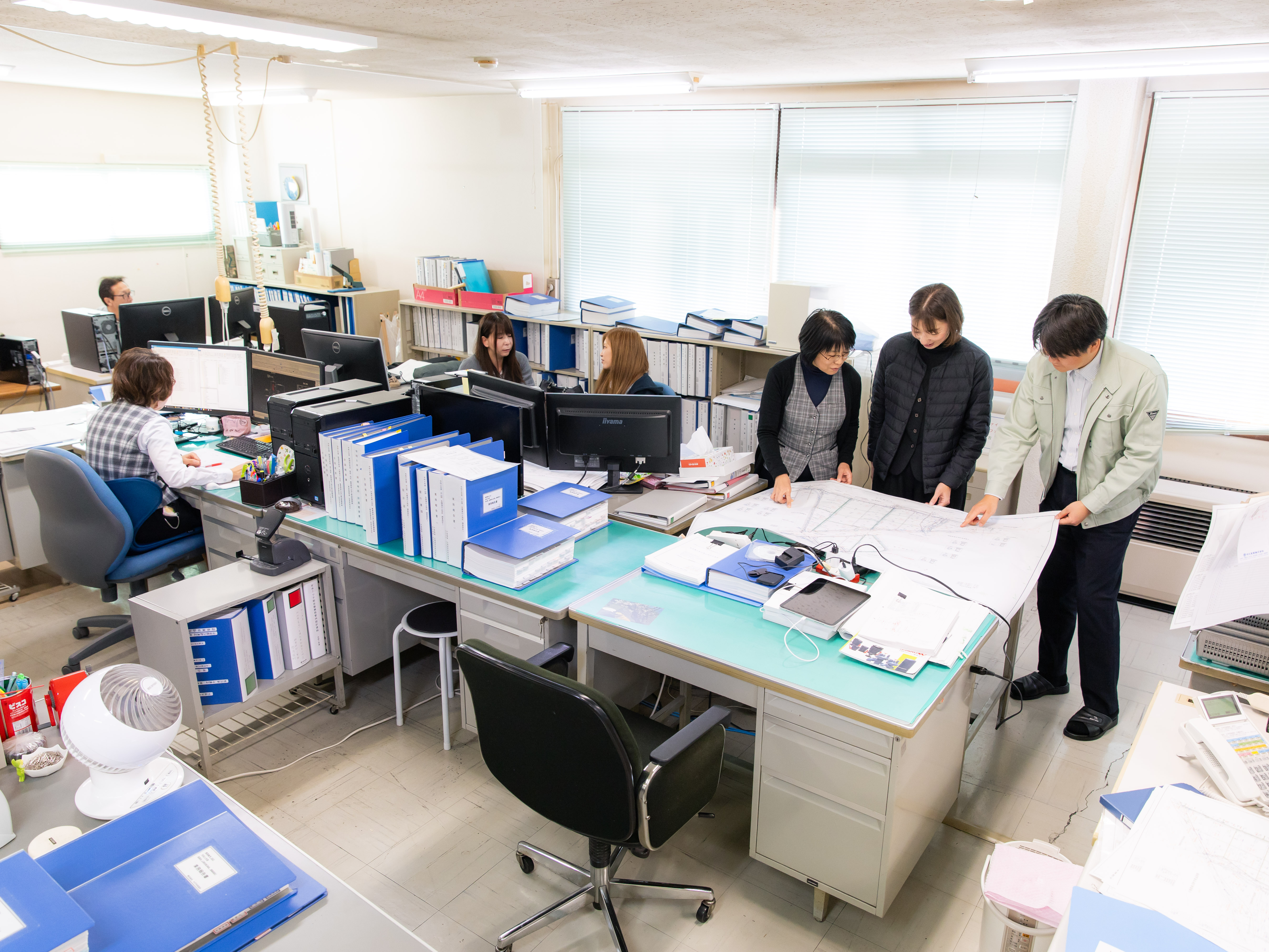 半世紀にわたり空知エリアの農業土木分野を支えてきました。今まで培った技術を、これからの若い世代に引き継いでいきます。