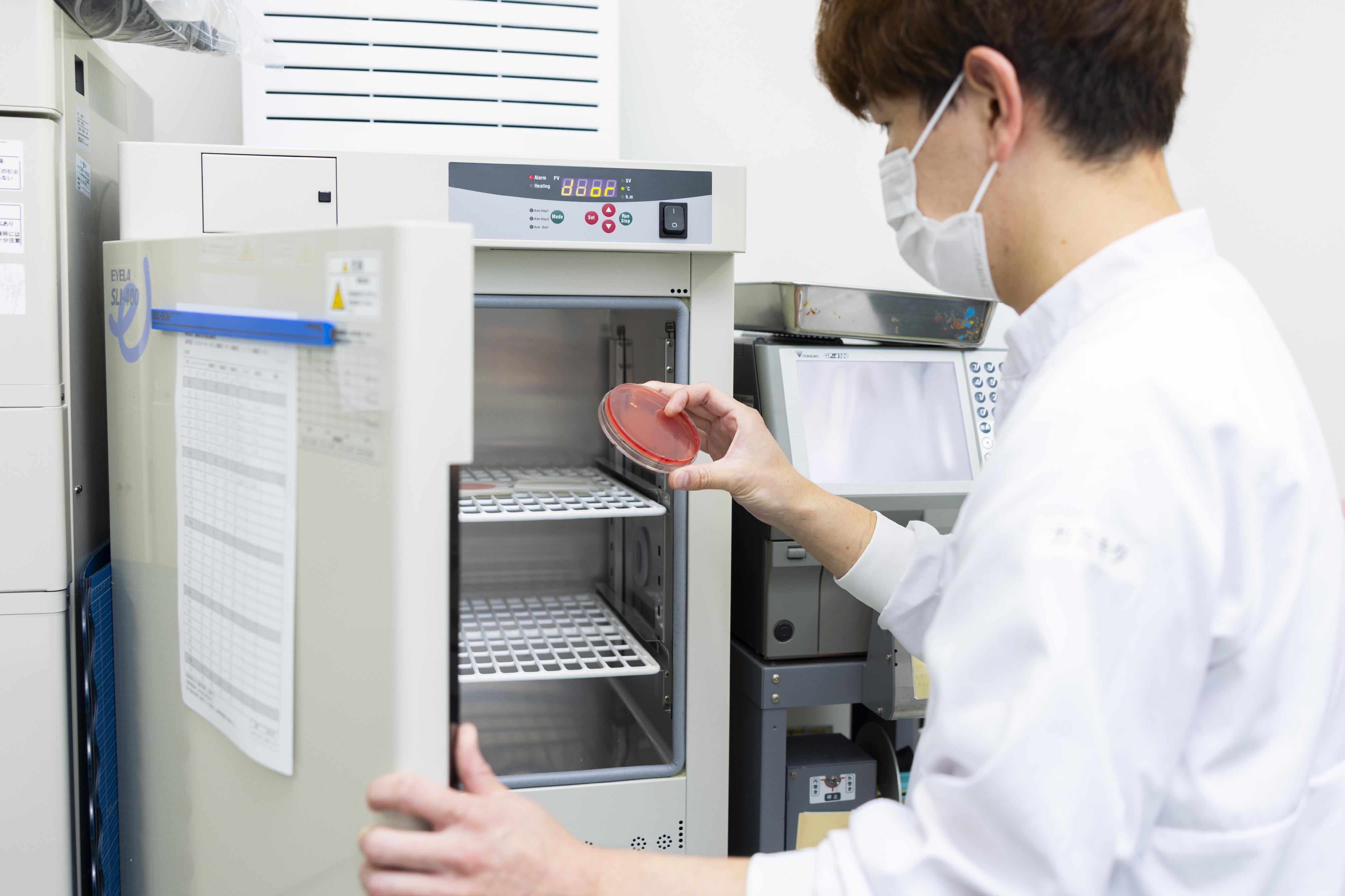 高度な知識が必要になることもございません。未経験でもイチから一緒に覚えていける環境です。
まずはお話だけでも聞いてみませんか？