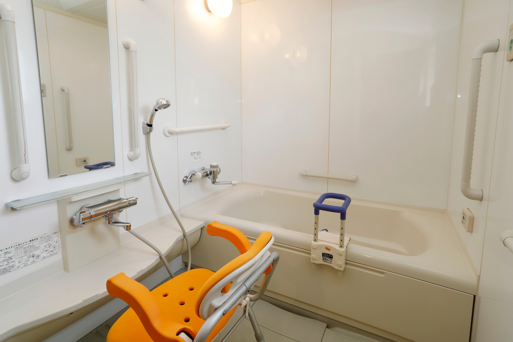 コンパクトで移動しやすい浴室