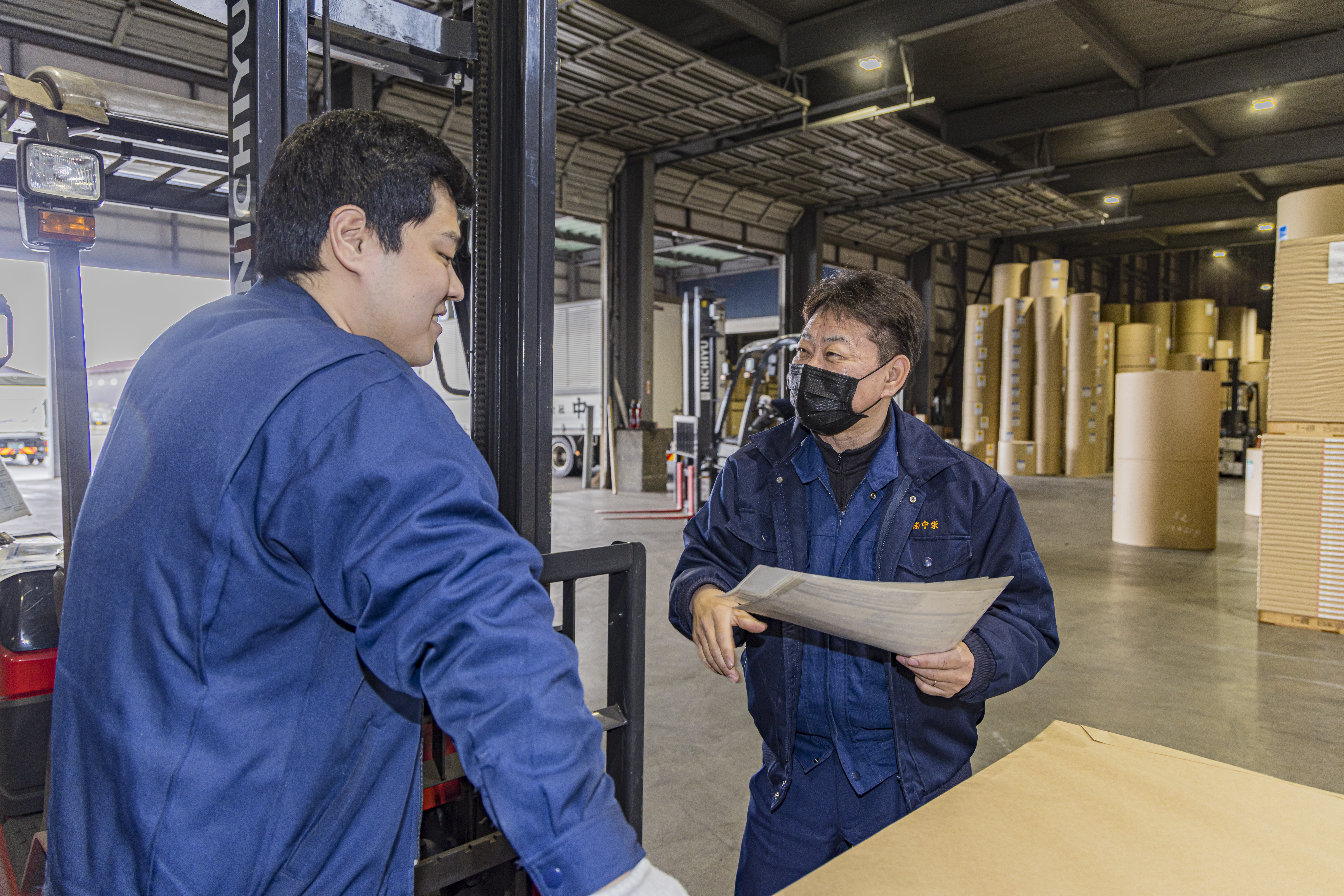 【焦らなくても、あなたの頑張りを見逃さない会社】
まずは現場をコツコツと。社歴や年齢に関わらず、誠実な仕事ぶりがしっかり評価され、係長や主任へと一歩ずつ進めます。出世競争を強いることは絶対にしません。